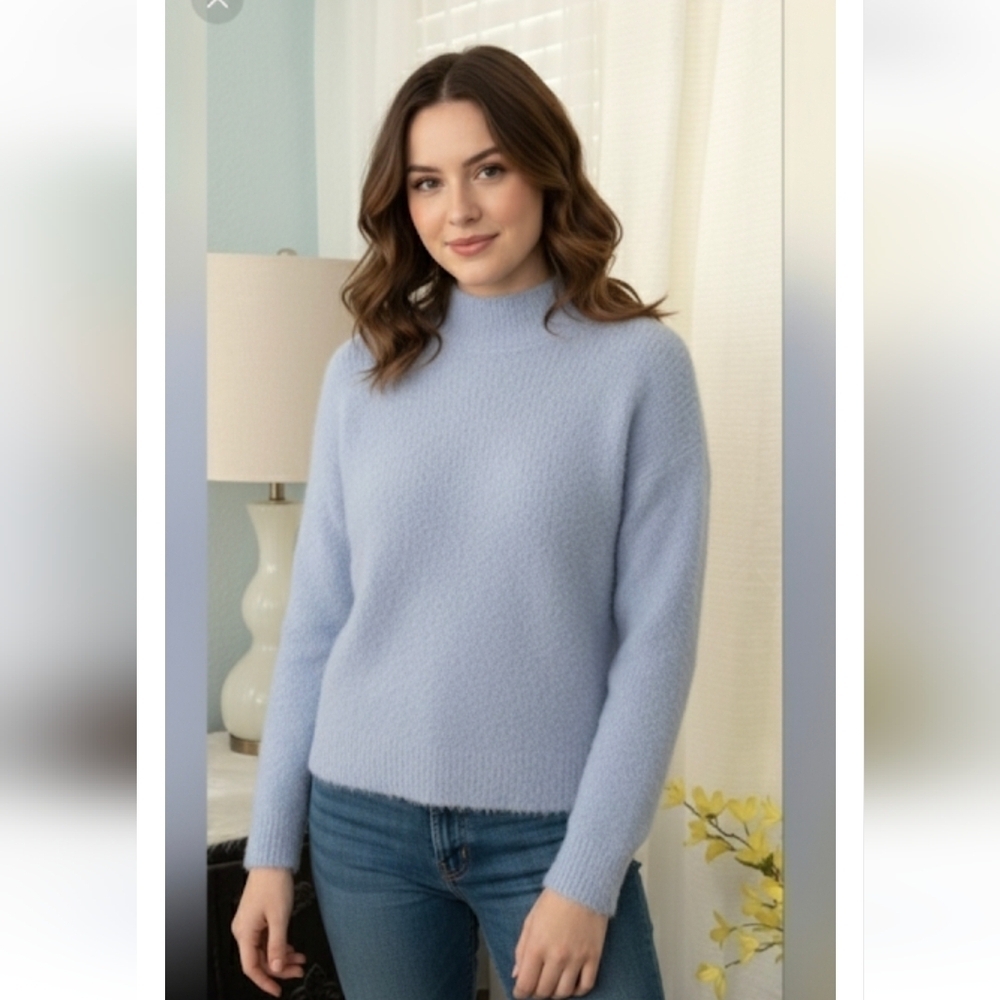 Marled Soft Comfy &cozy Sweater Size Small .